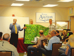 2009-10-11-fun-auction-300x225
